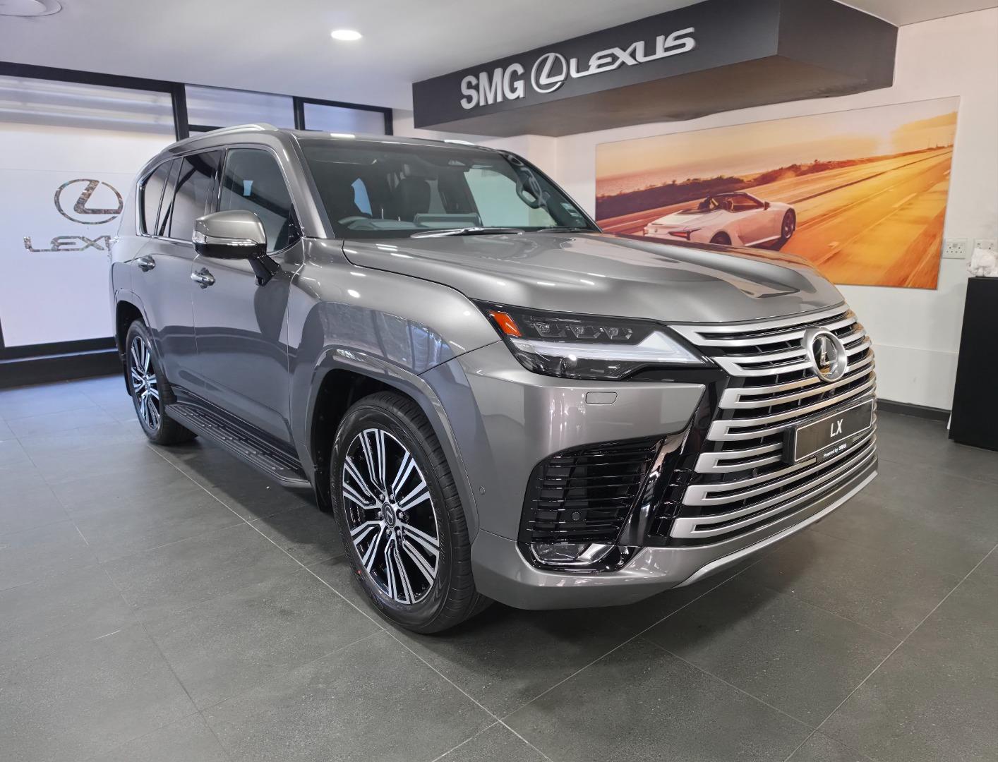Lexus LX 700h Urban